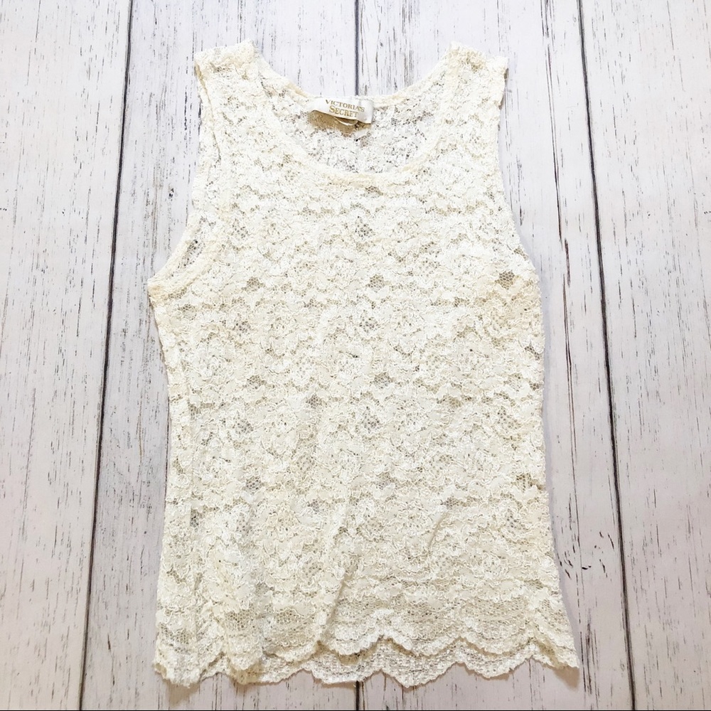 Victoria’s Secret vintage lace cream tank top med.